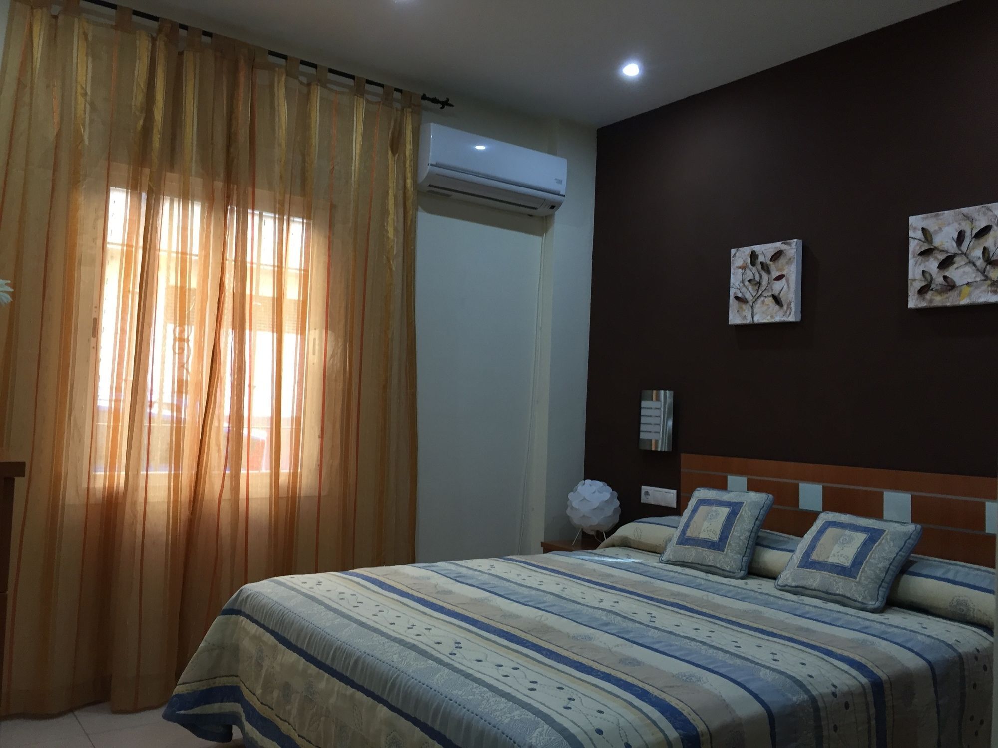 Apartamento Medina Azahara กอร์โดบา ภายนอก รูปภาพ